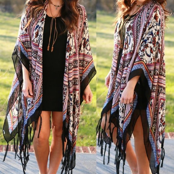 STEVIE Boho Chic Diamond Tassel Kimono Cape - Picture 5 of 7